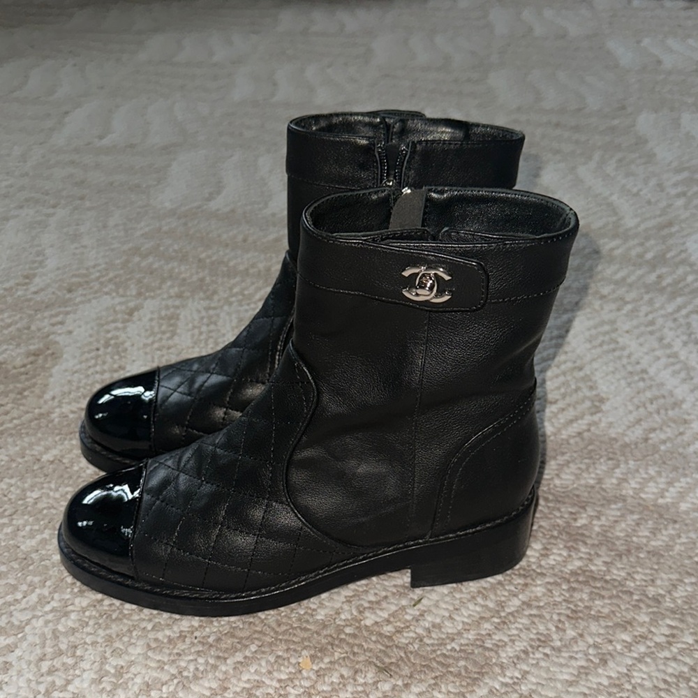 Black Quilted Ankle Boots with Side Zipper